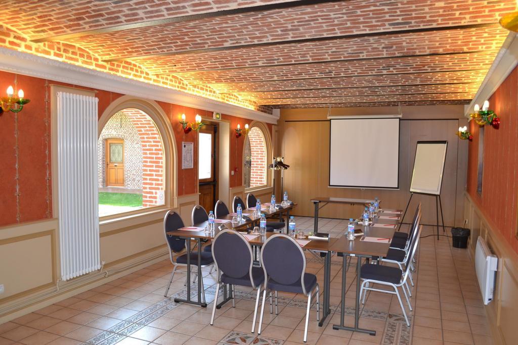 Le Domaine Des Cigognes Hotel Ennevelin Ngoại thất bức ảnh