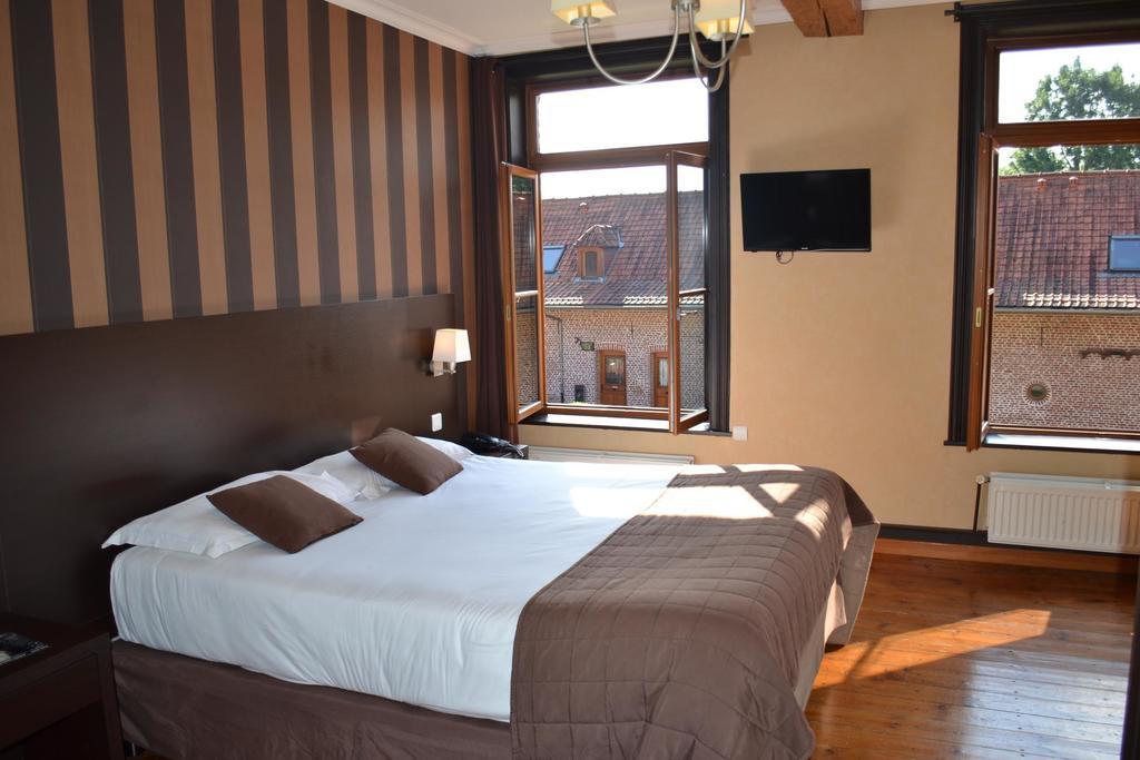 Le Domaine Des Cigognes Hotel Ennevelin Phòng bức ảnh