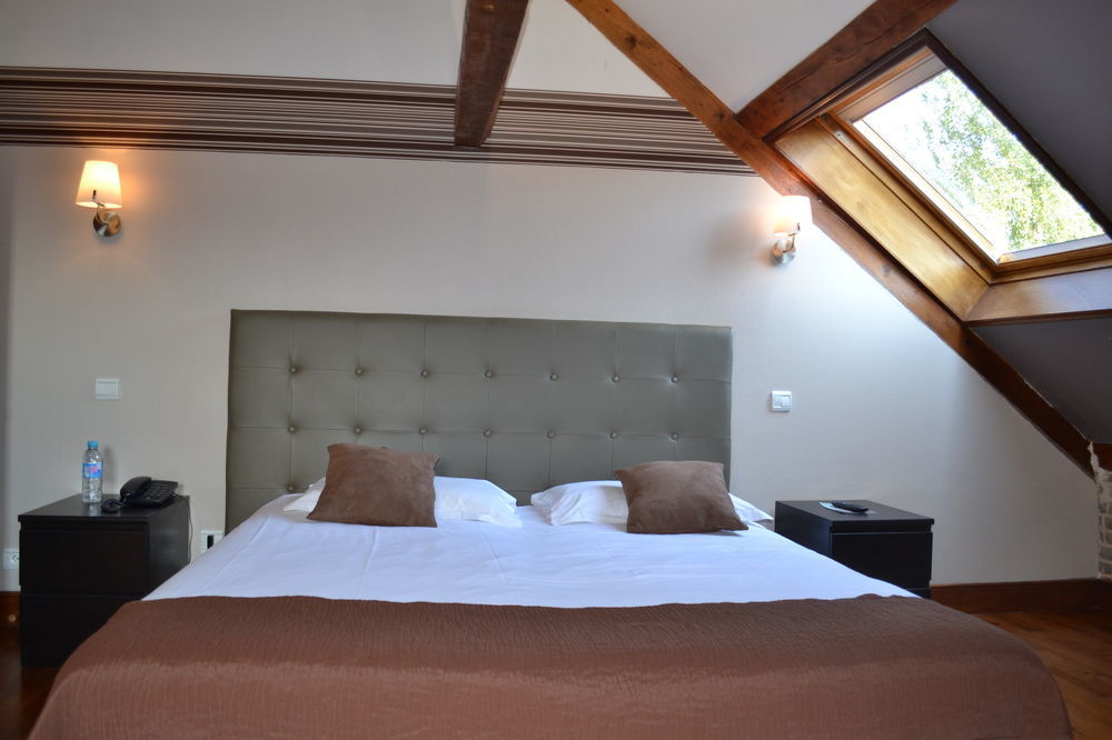 Le Domaine Des Cigognes Hotel Ennevelin Ngoại thất bức ảnh